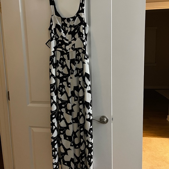 Halogen, black and white jumpsuit - Picture 4 of 5